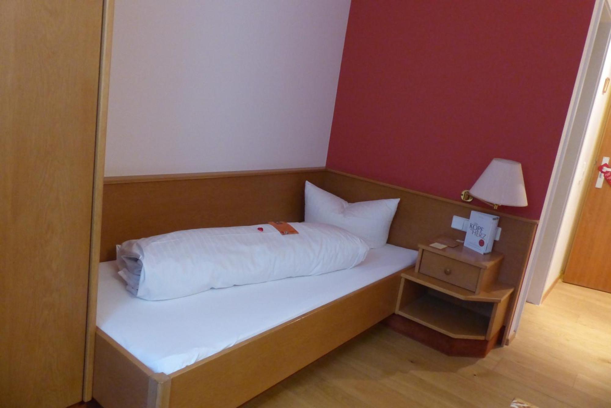 Münsingen Hotel Herrmann מראה חיצוני תמונה